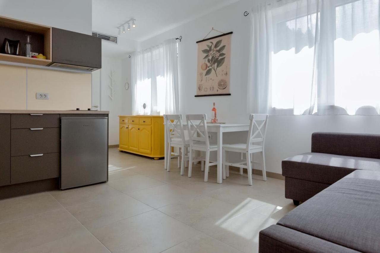 Apartments Ivica オミシュ エクステリア 写真