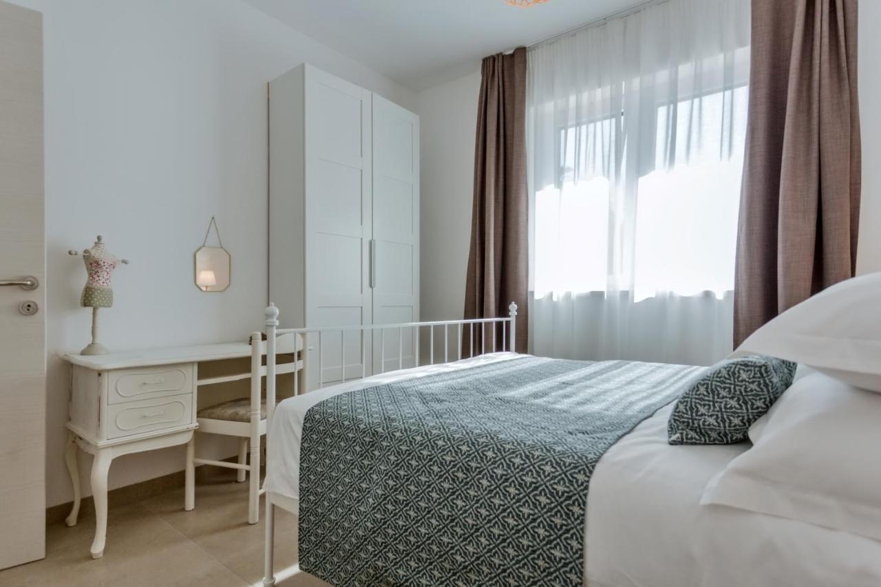 Apartments Ivica オミシュ エクステリア 写真