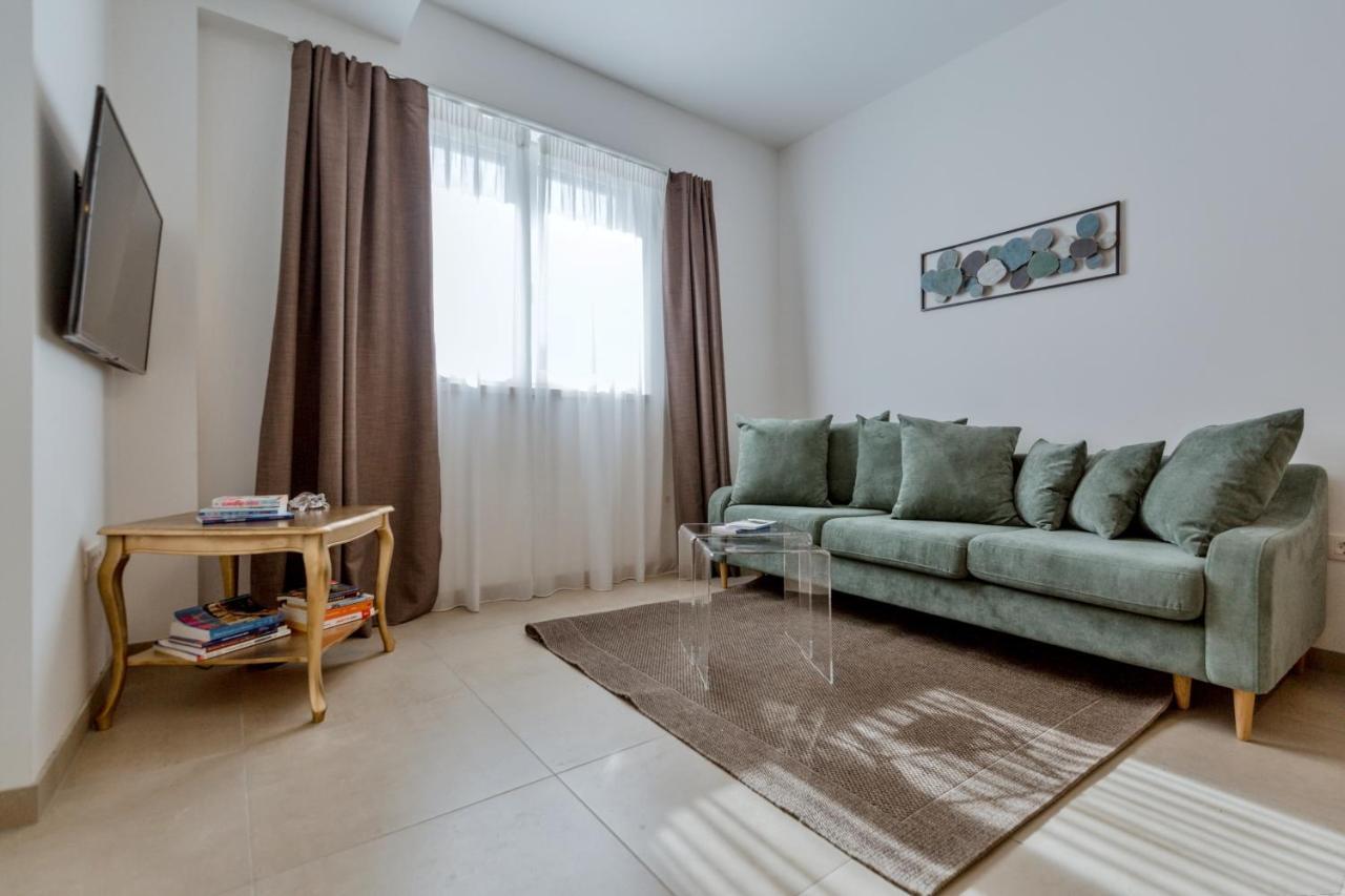 Apartments Ivica オミシュ エクステリア 写真